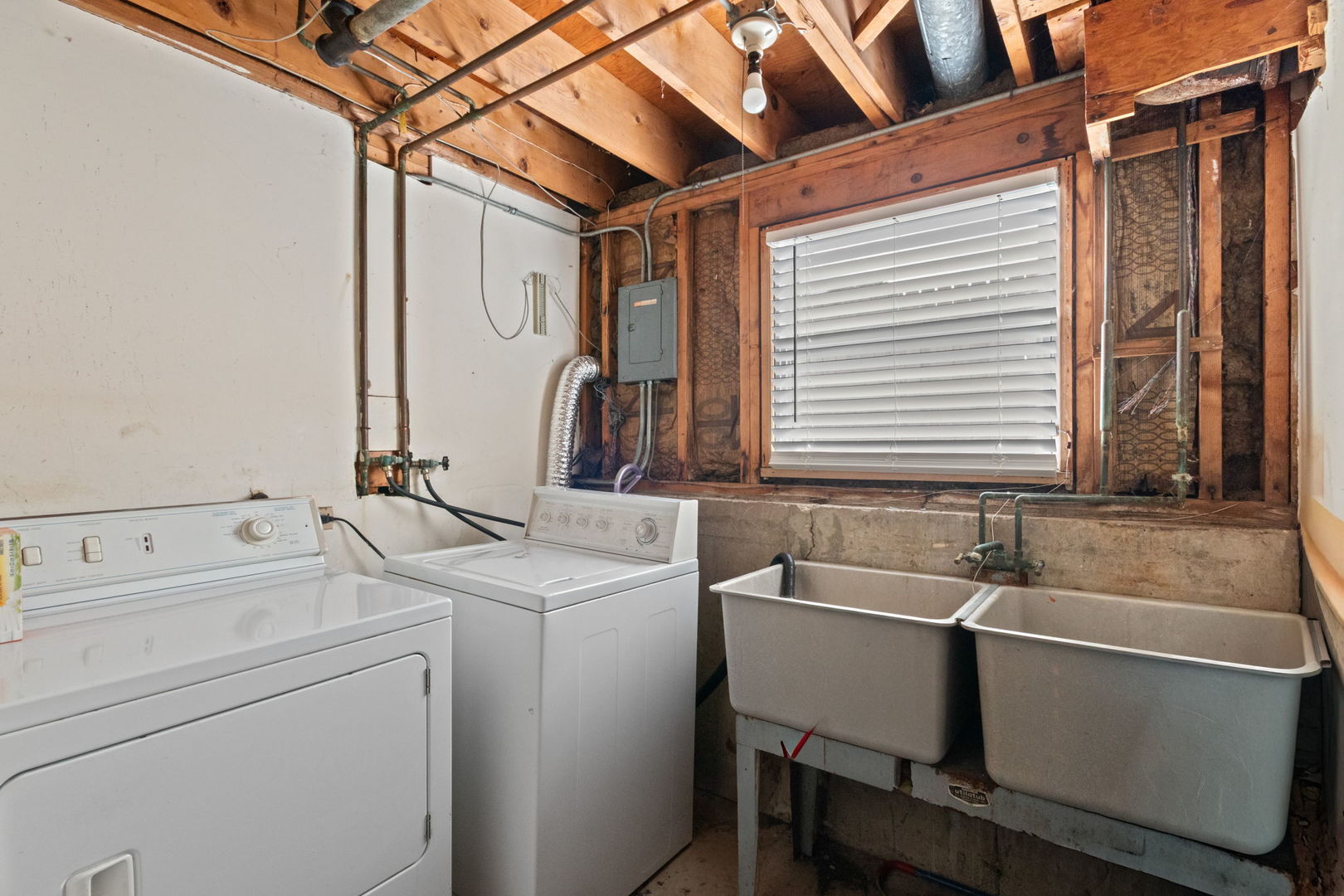 123 Ogden Avenue Property Photo 34