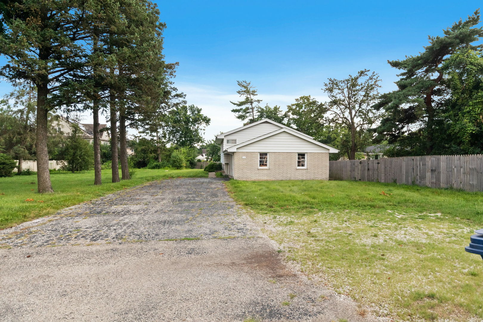 123 Ogden Avenue Property Photo 37