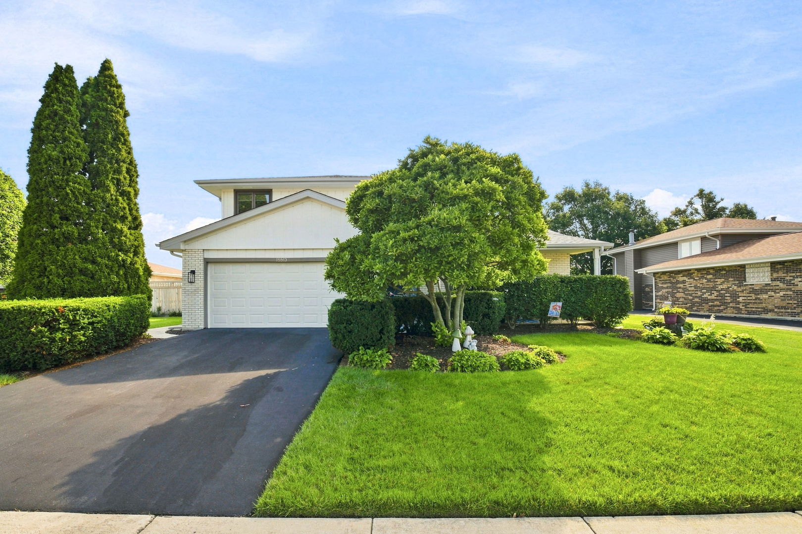 15513 Brassie Drive Property Photo 2
