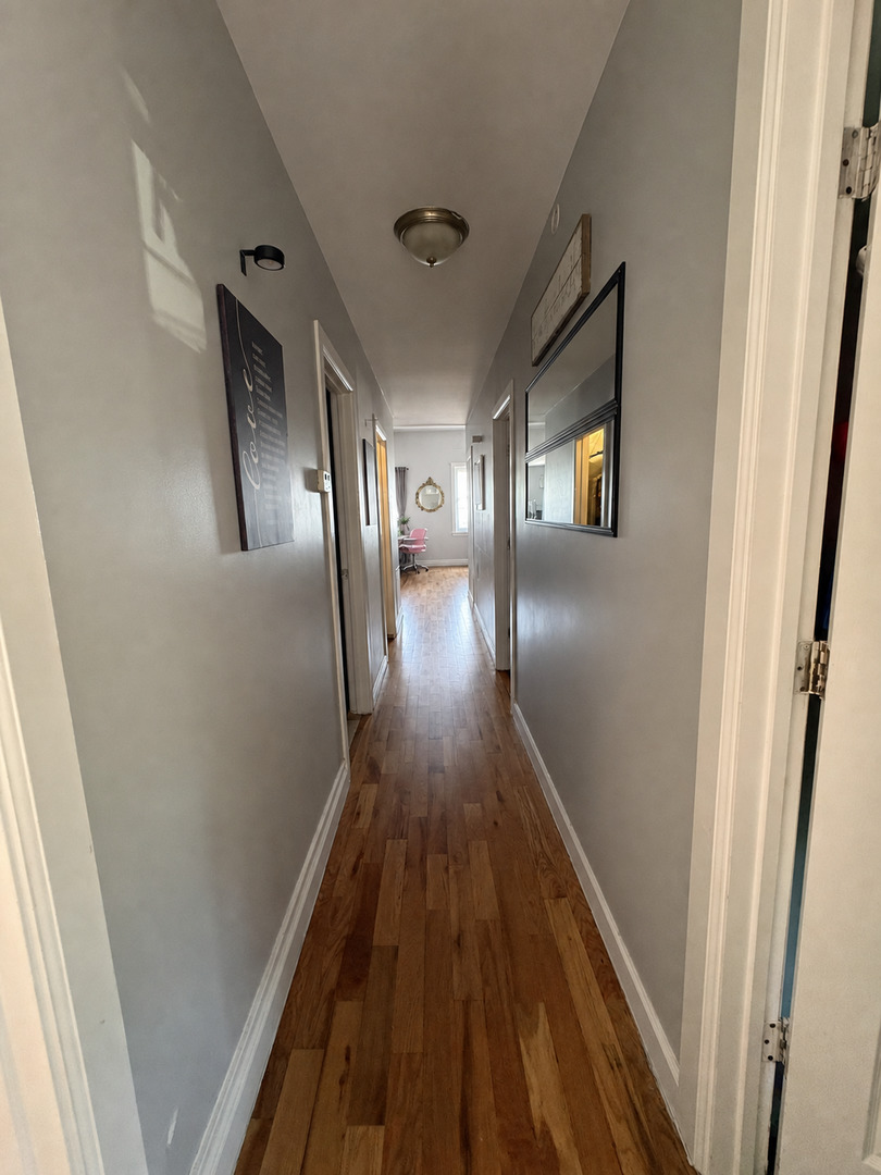 253 W 43rd Street Property Photo 4