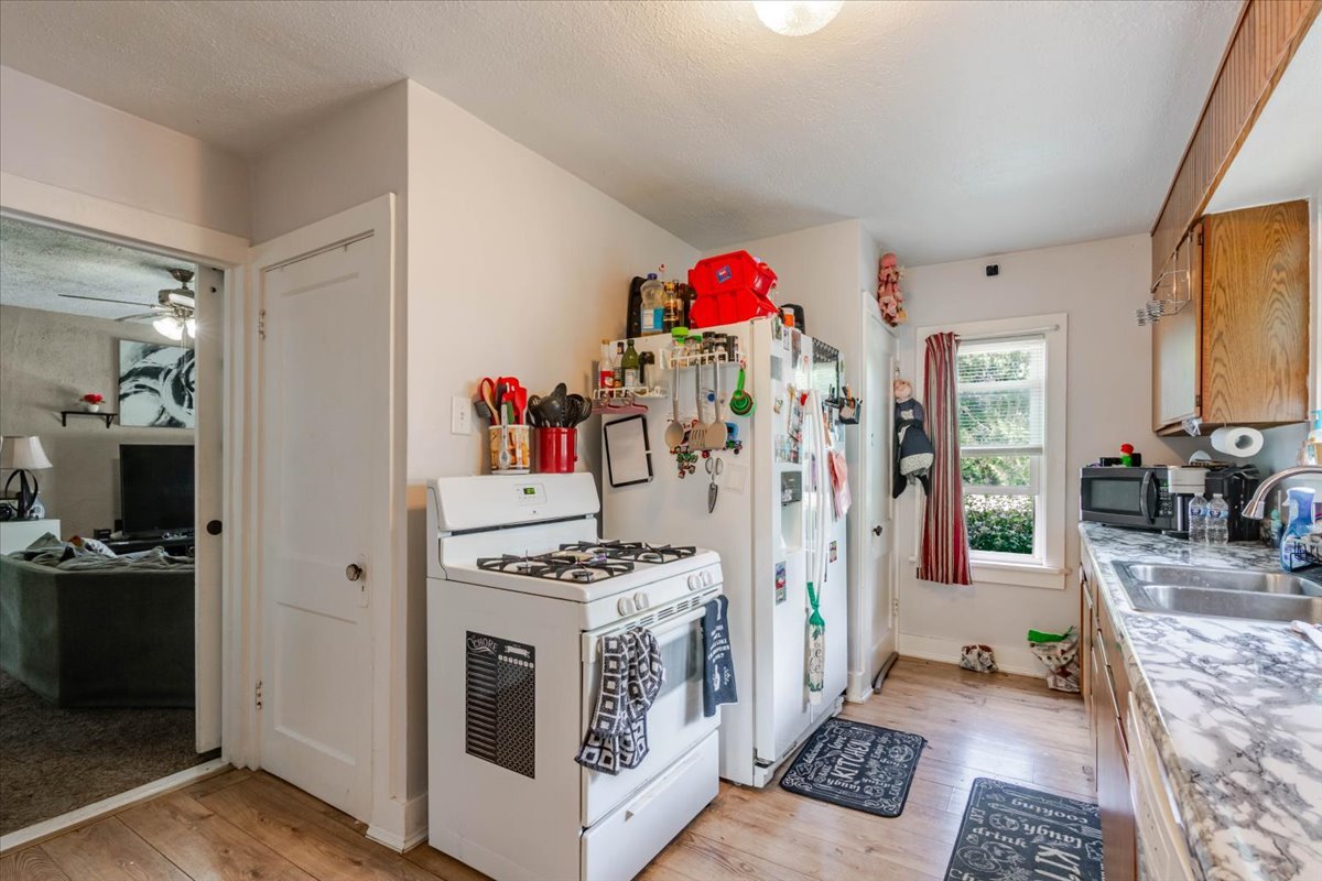 1107 E Washington Street Property Photo 13