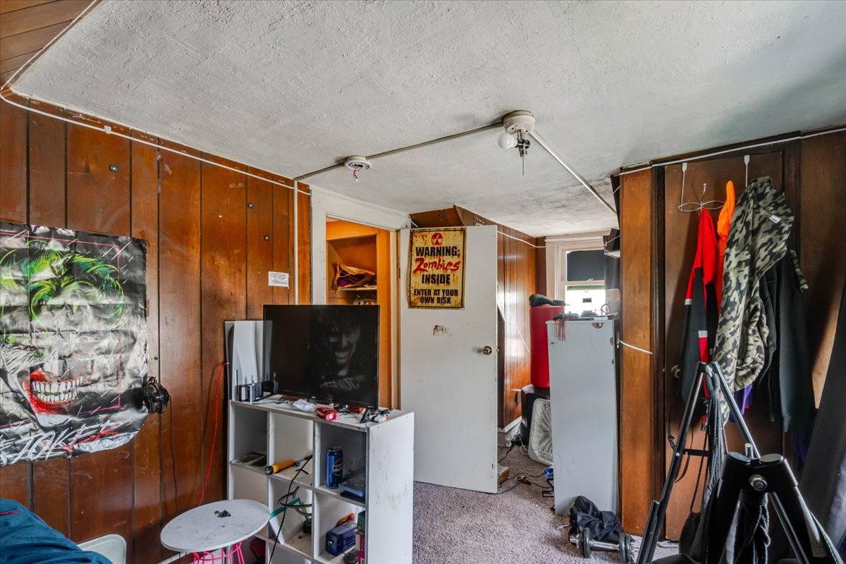 1107 E Washington Street Property Photo 19