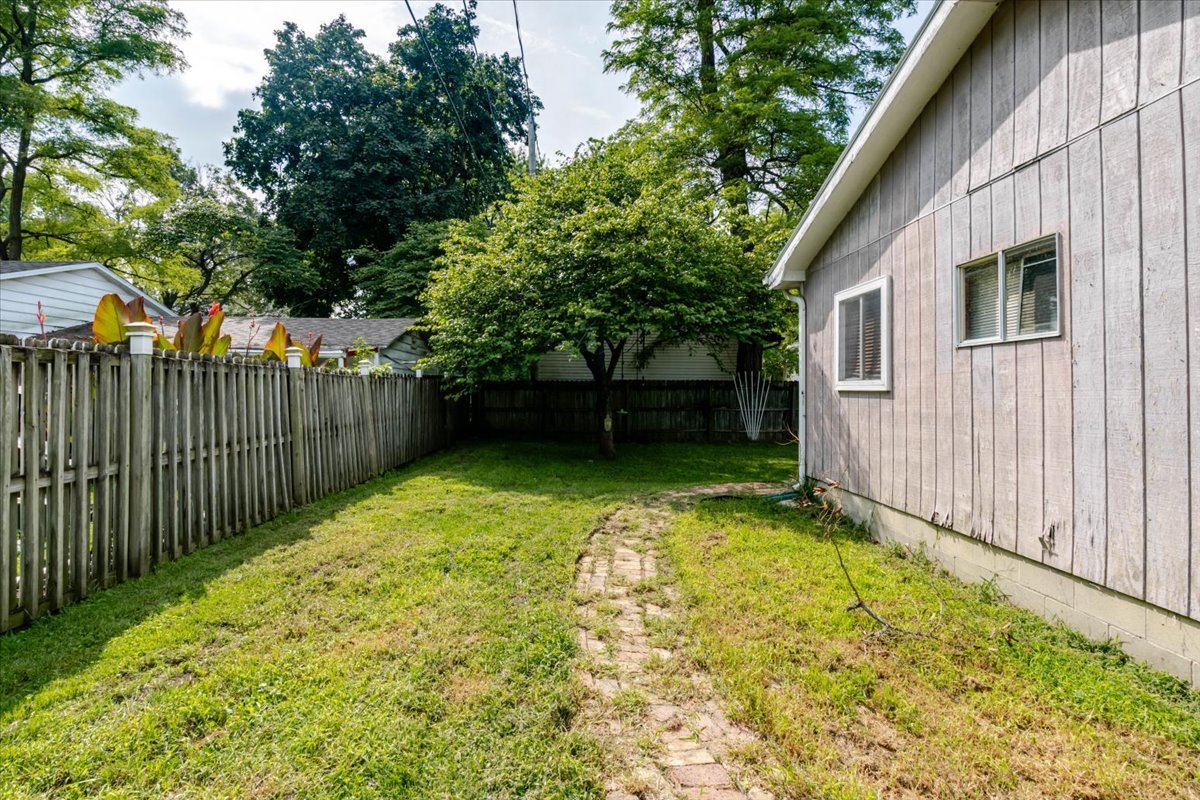 1107 E Washington Street Property Photo 25