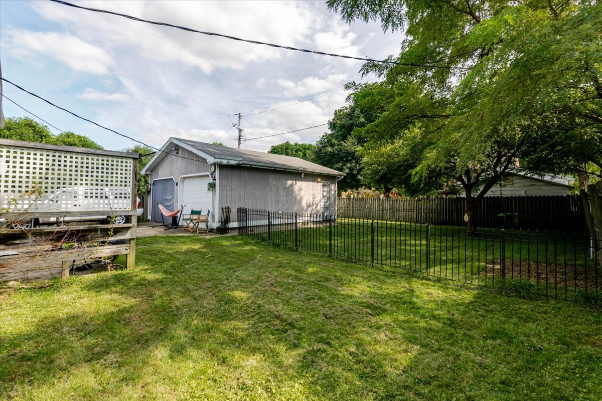 1107 E Washington Street Property Photo 27