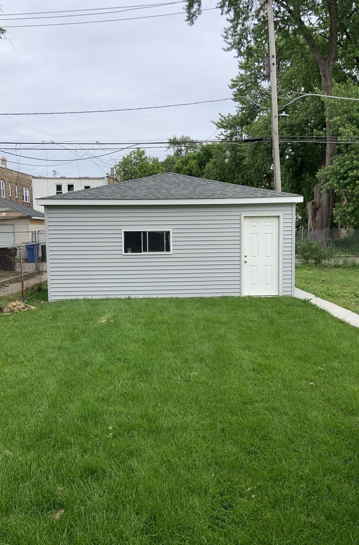 8839 S Colfax Avenue Property Photo 32