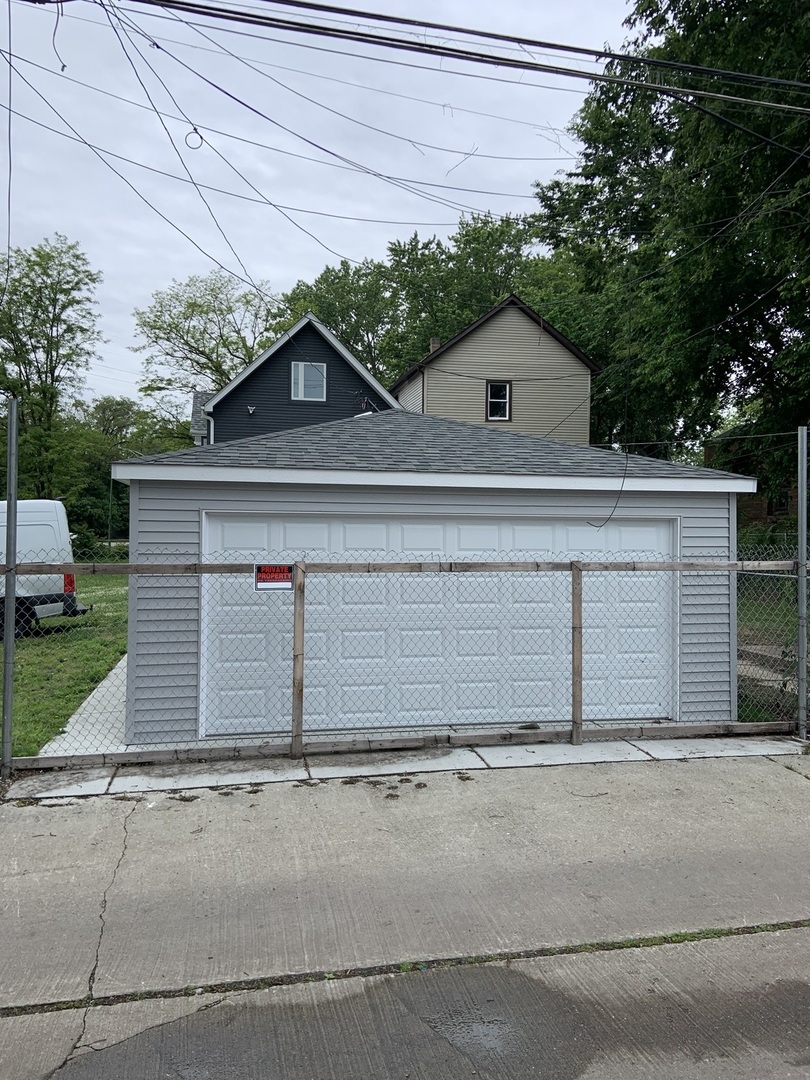 8839 S Colfax Avenue Property Photo 33