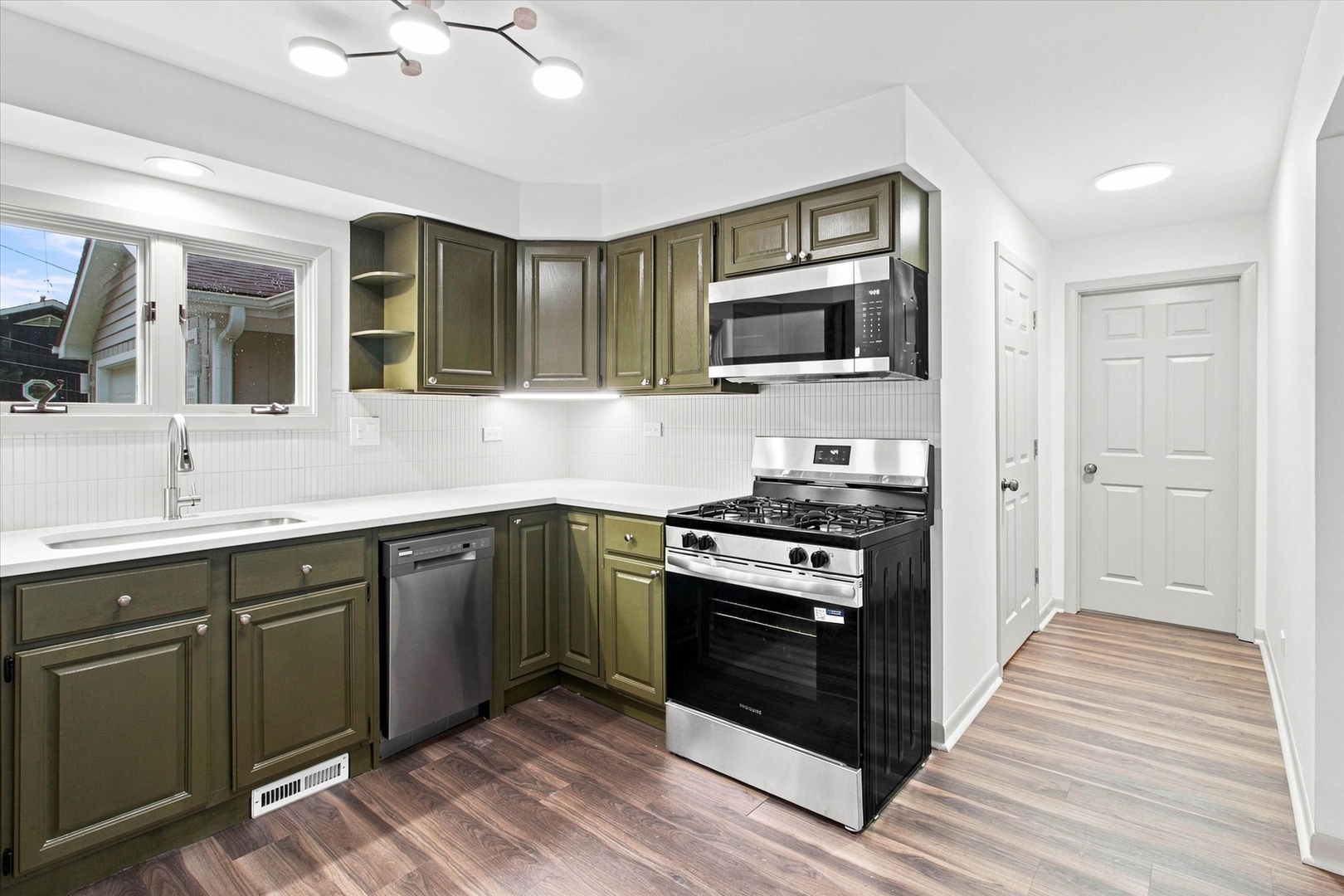 26979 N Ada Street Property Photo 6