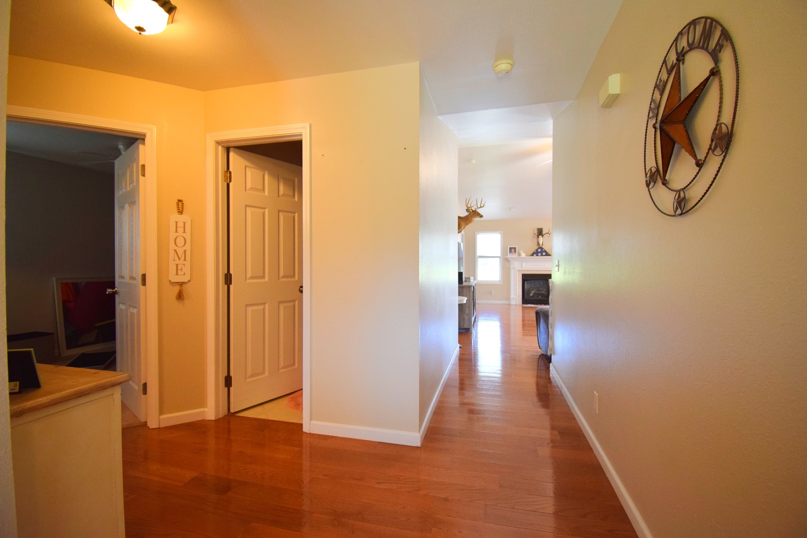4304 Woodglen Lane Property Photo 6