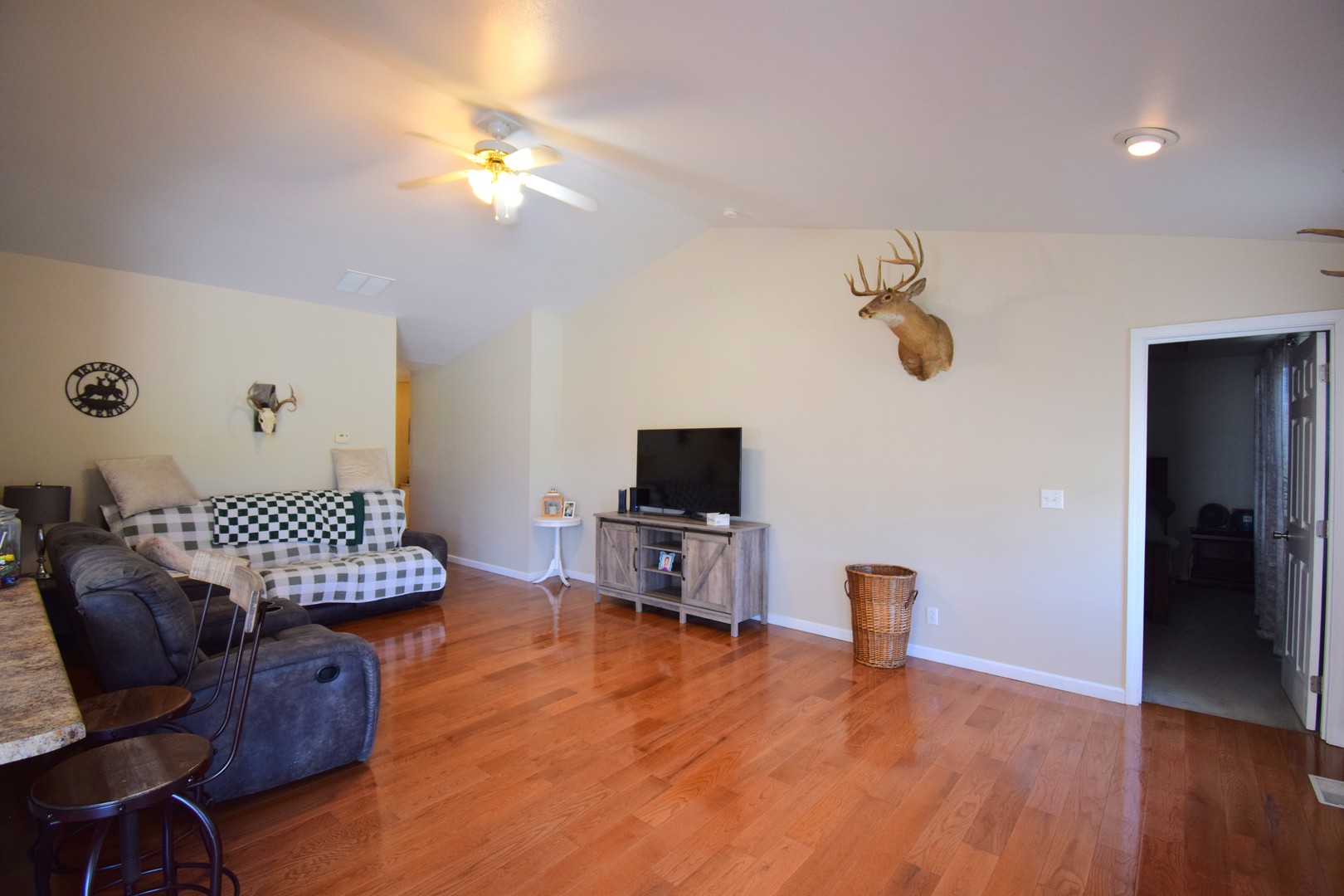 4304 Woodglen Lane Property Photo 12