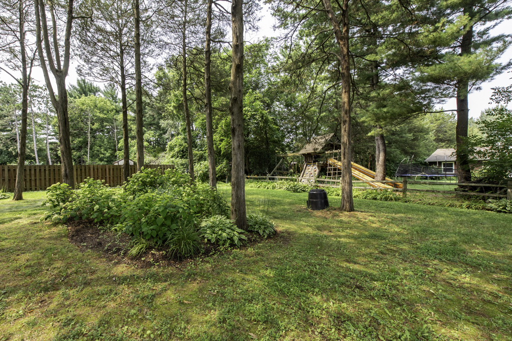 9816 W Oak Forest Drive Property Photo 2