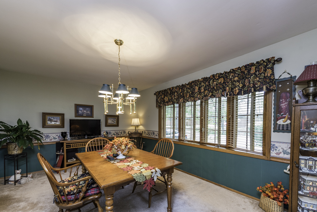 9816 W Oak Forest Drive Property Photo 5