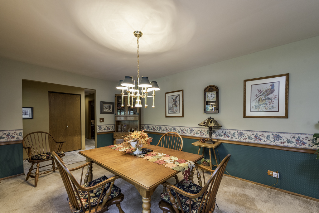9816 W Oak Forest Drive Property Photo 6