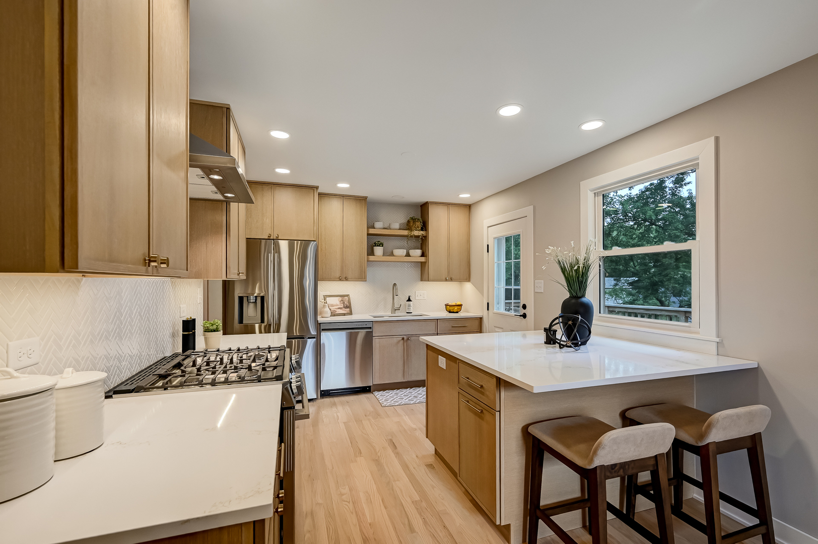 1030 71st Street Property Photo 9