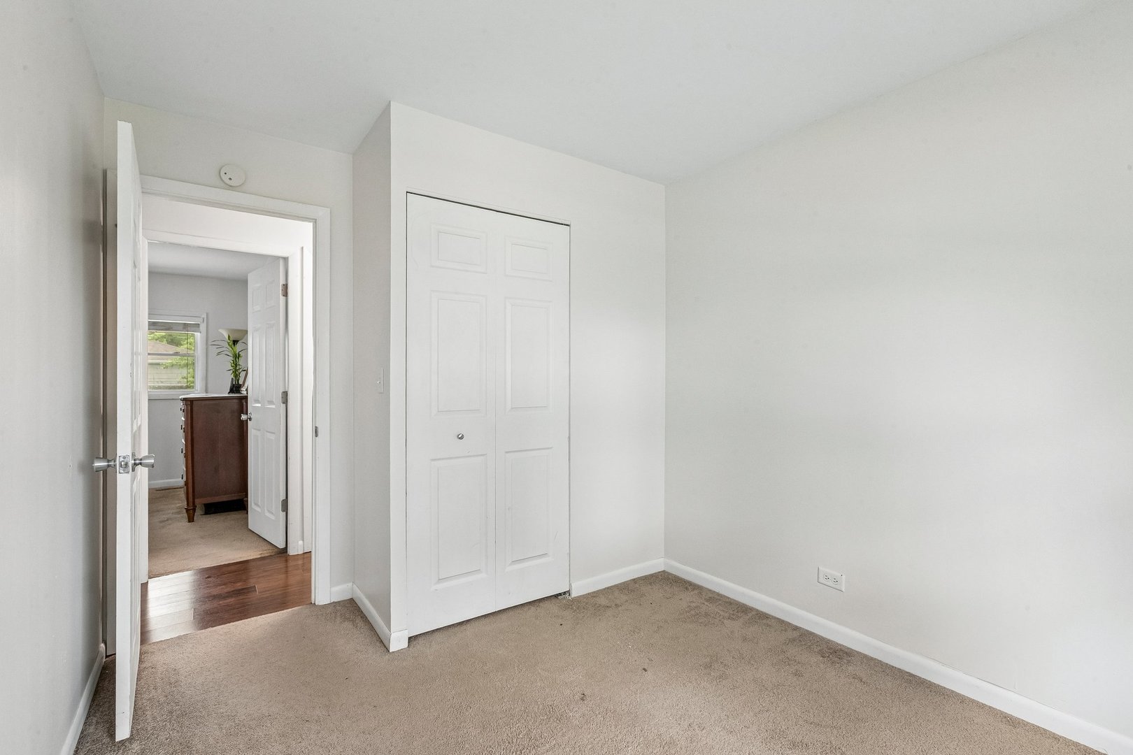 875 Larkdale Row Property Photo 18
