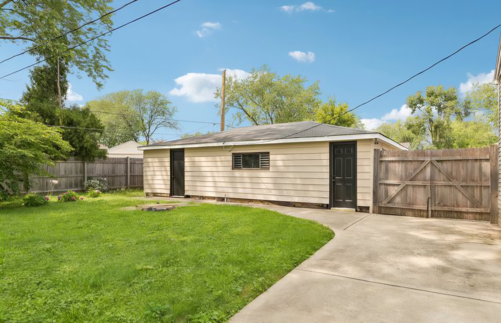 875 Larkdale Row Property Photo 30