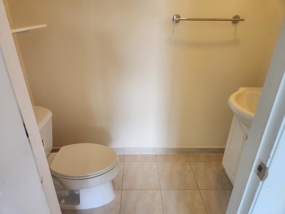 10423 Dearlove Road 2 Property Photo 6