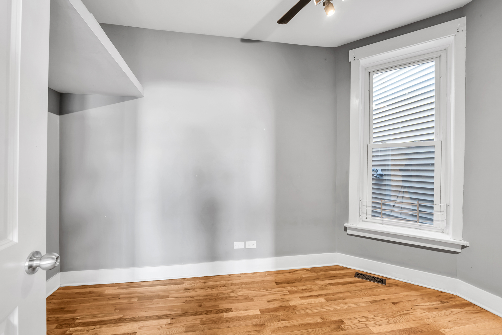 3208 W Wabansia Avenue 2e Property Photo 12