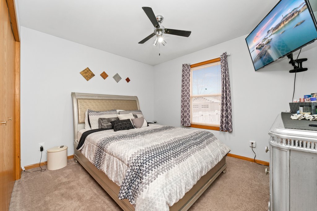 2121 Bridgewater Drive Property Photo 3