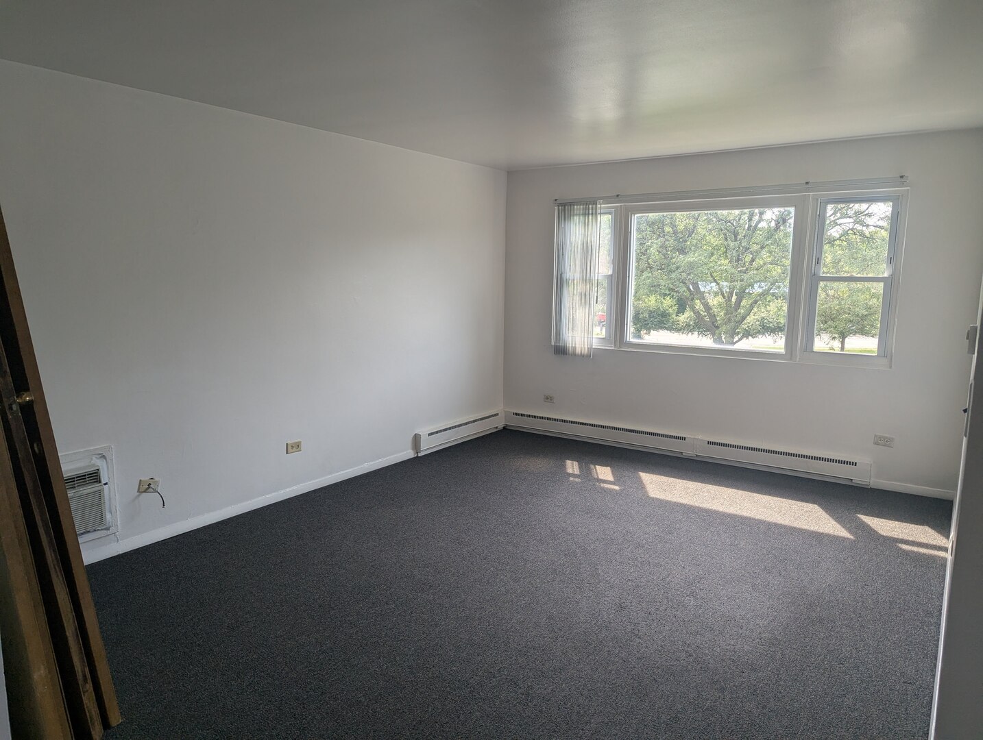411 N Hicks Road Property Photo 6