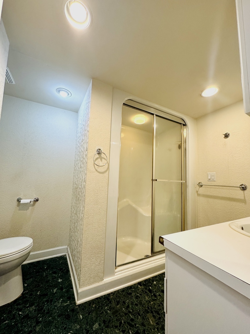 4035 N Keystone Avenue Property Photo 11