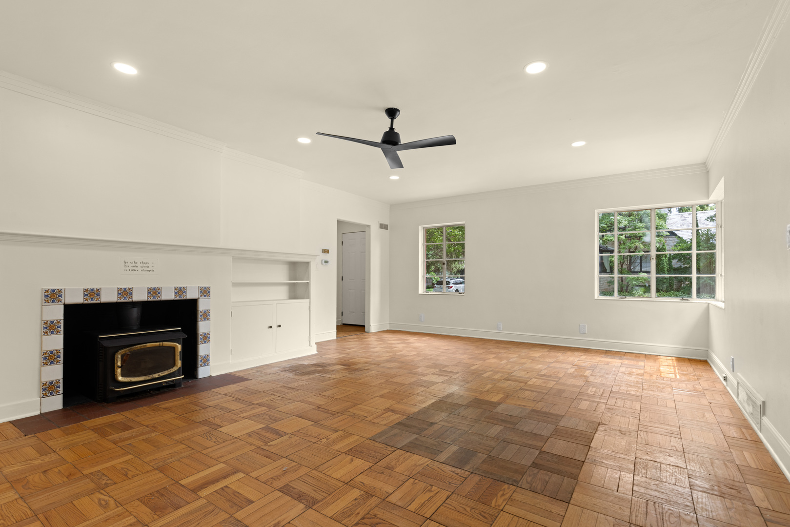 1822 E State Street Property Photo 4