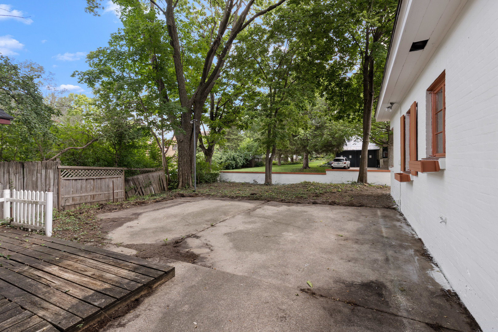 1822 E State Street Property Photo 17