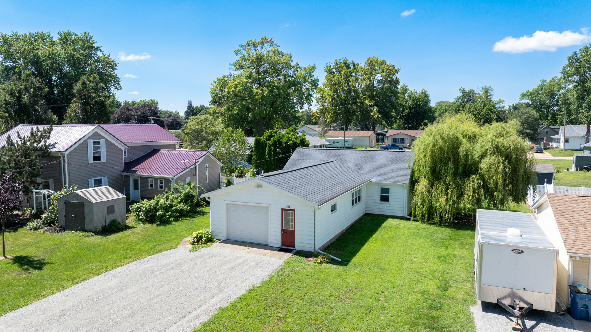 306 8th Avenue Property Photo 3