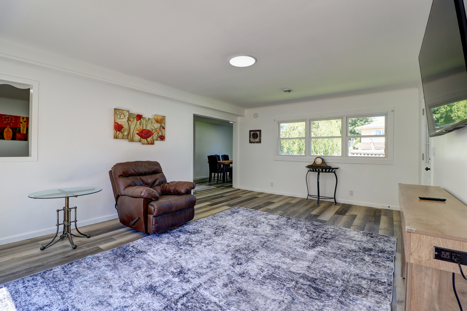 306 8th Avenue Property Photo 6