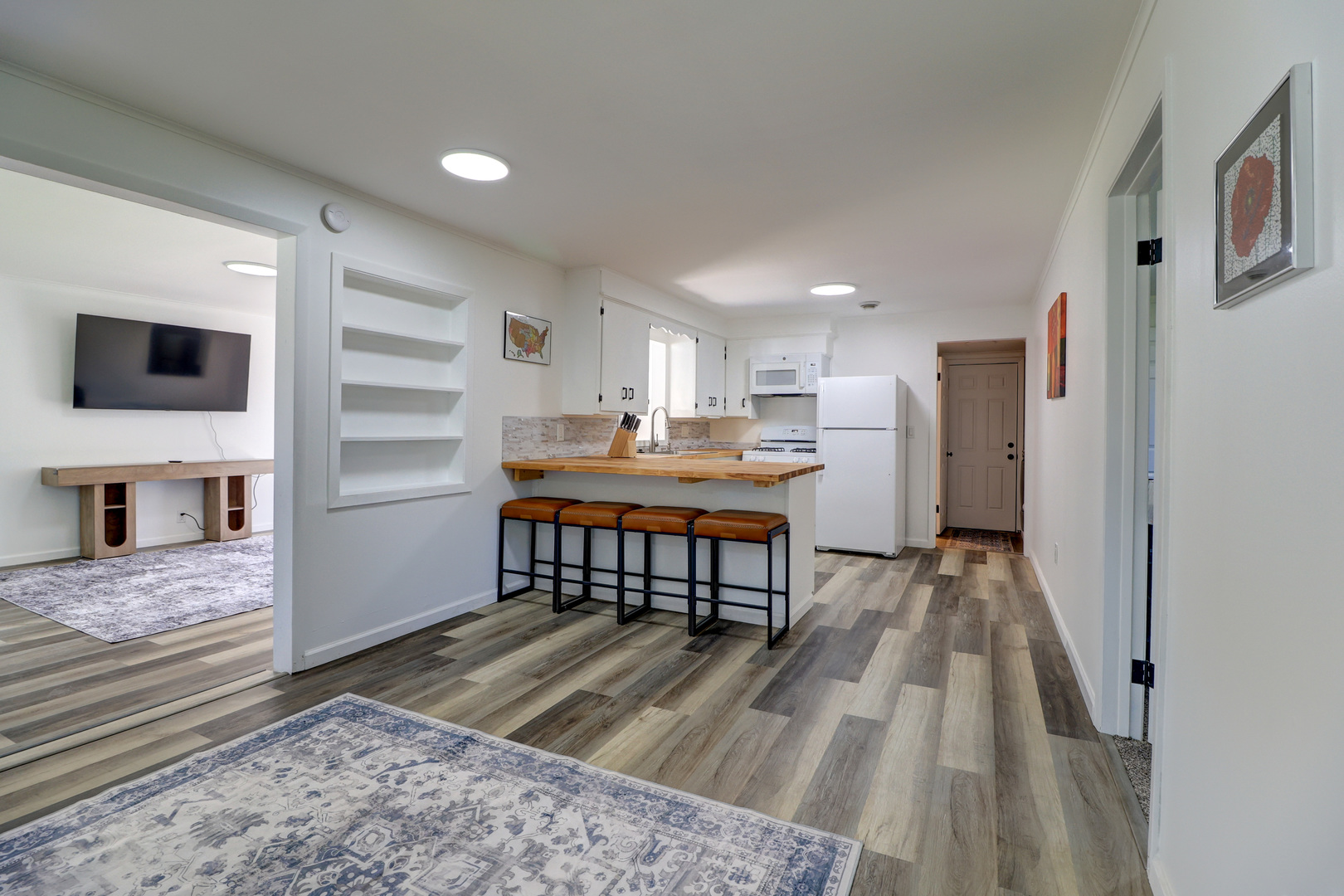 306 8th Avenue Property Photo 11