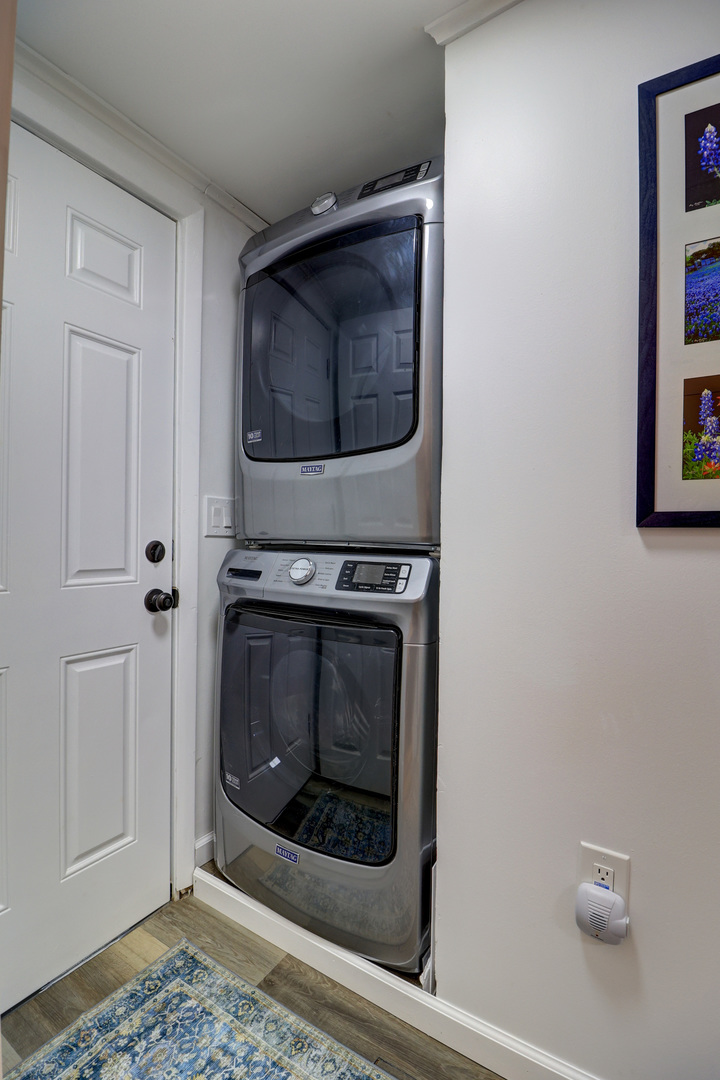 306 8th Avenue Property Photo 17
