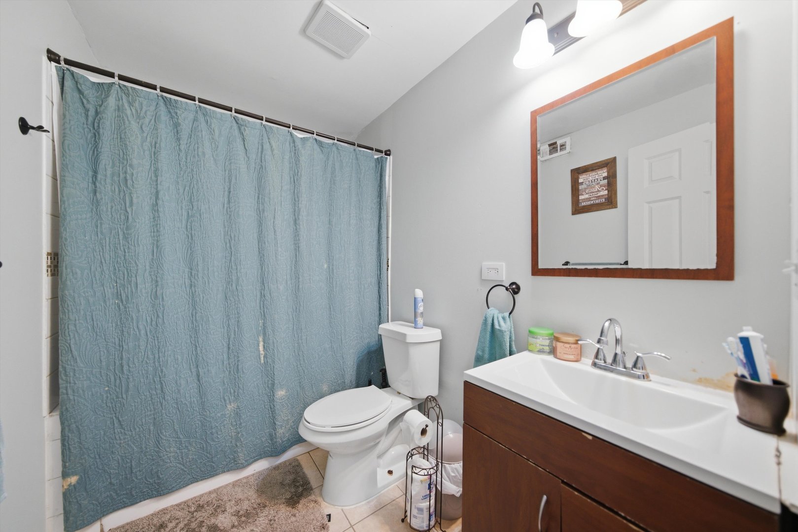 307 E North Avenue Property Photo 8