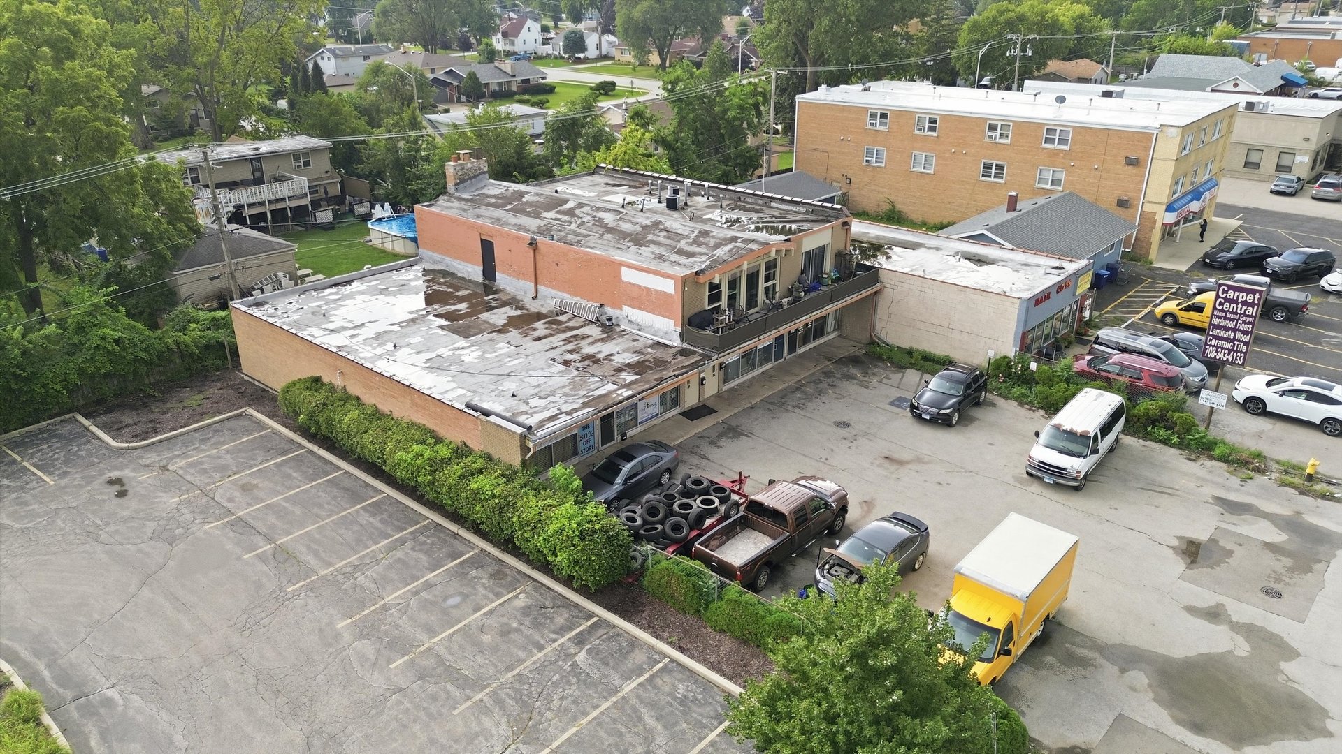 307 E North Avenue Property Photo 15