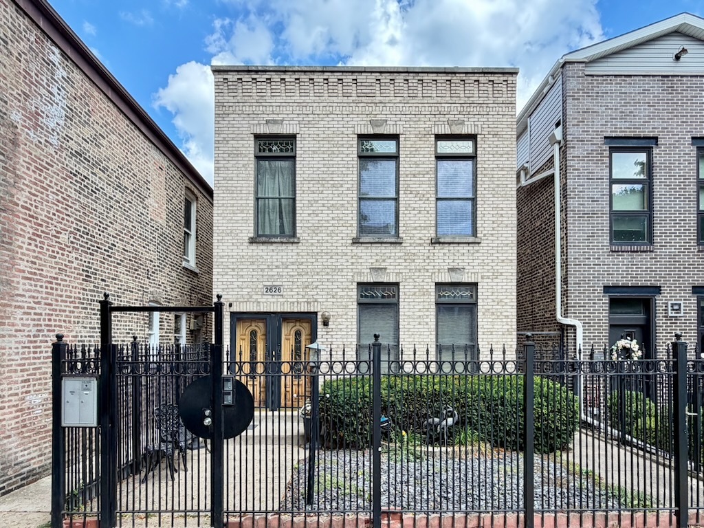 2626 W Superior Avenue 2 Property Photo 1