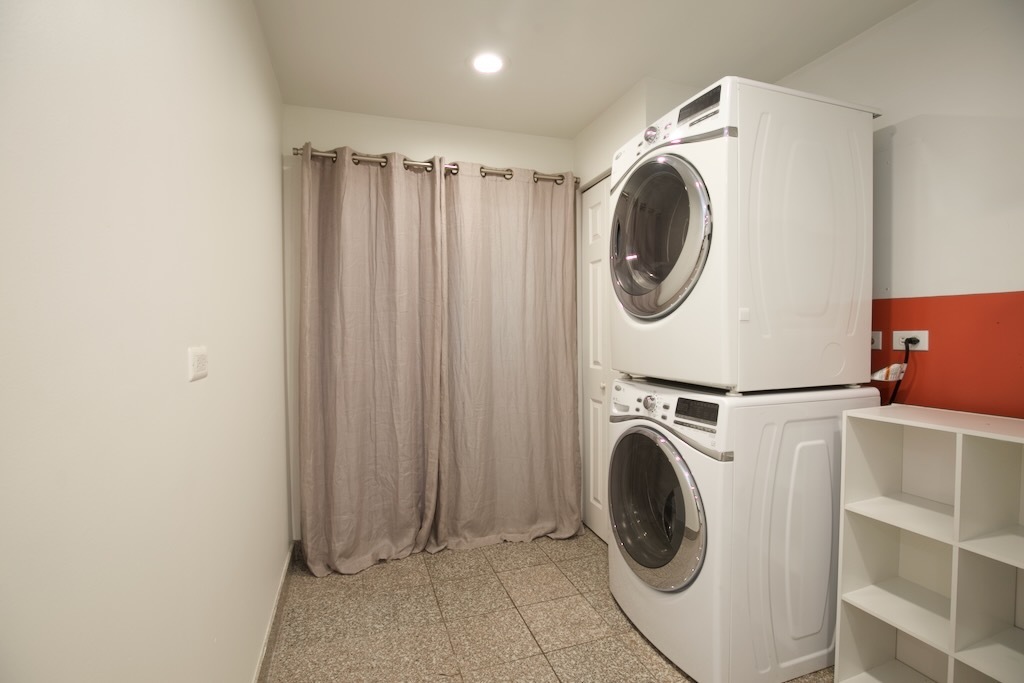 2626 W Superior Avenue 2 Property Photo 18