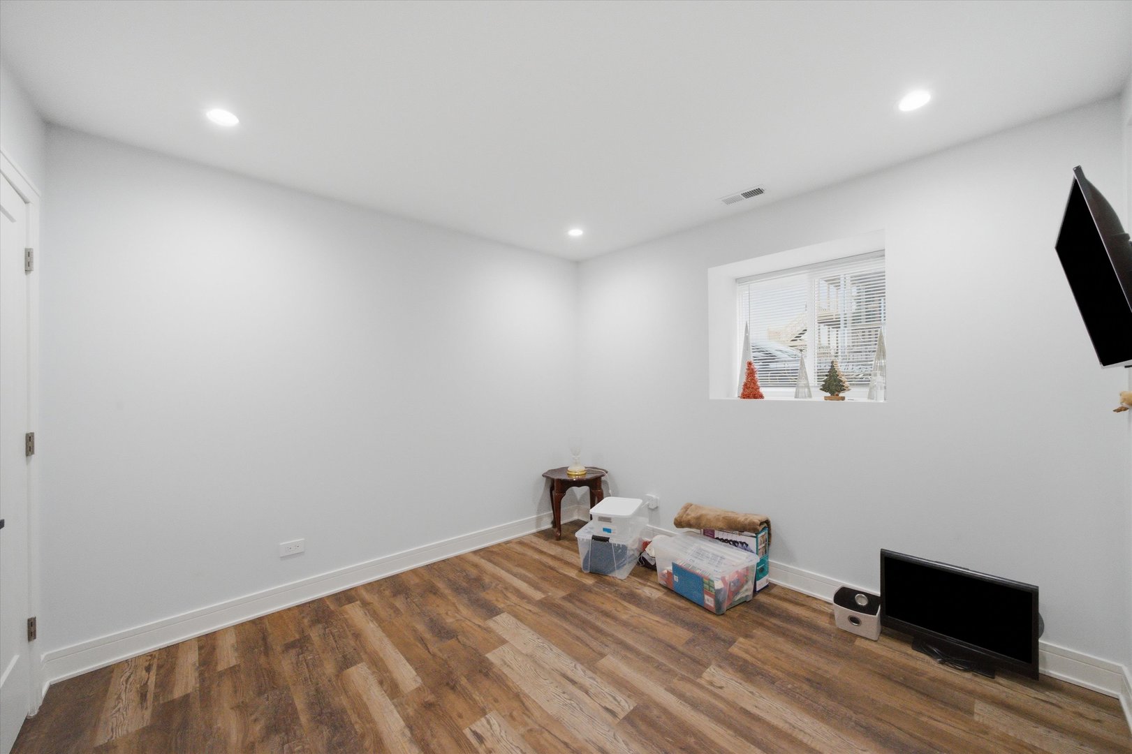 2825 W Walnut Street Property Photo 15
