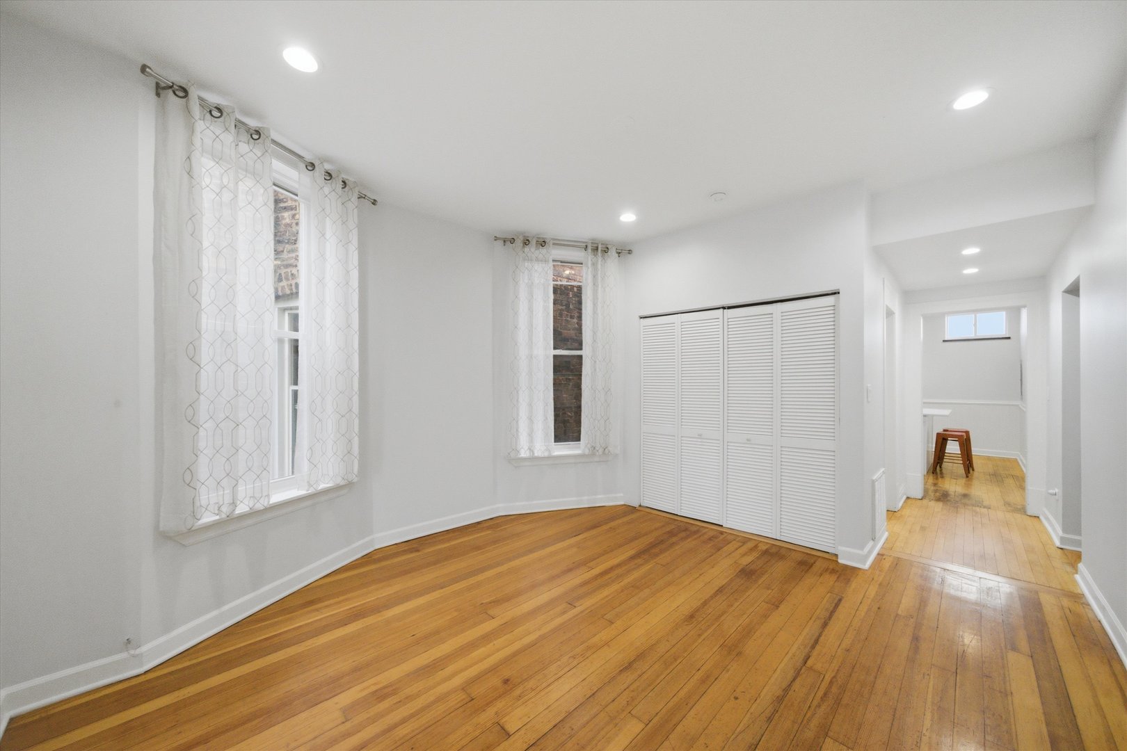 2825 W Walnut Street Property Photo 18