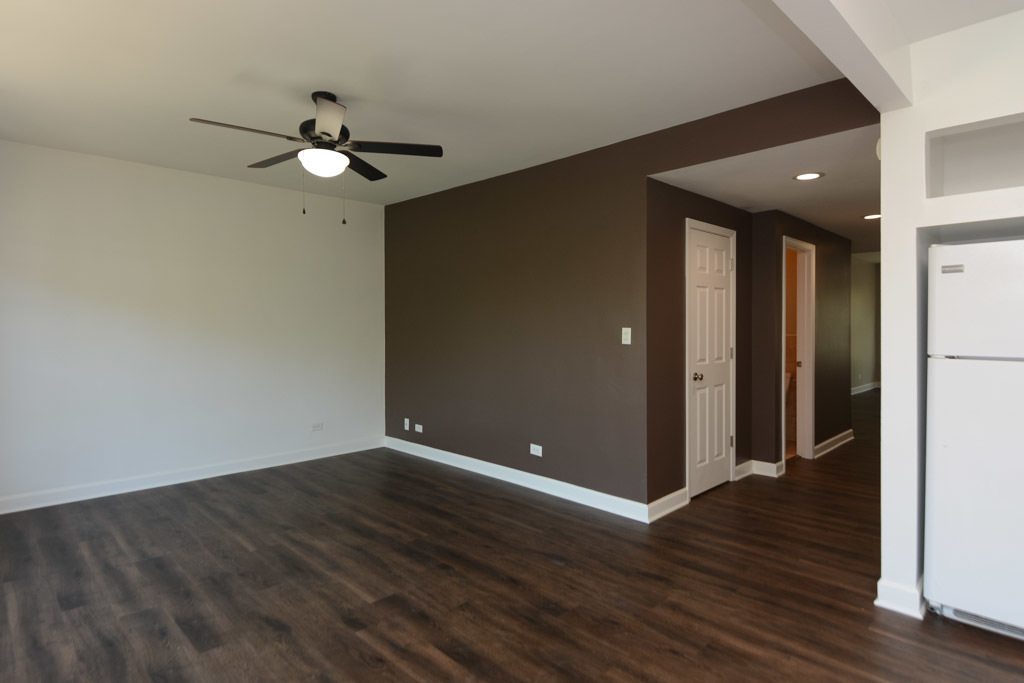 5208 N Sawyer Avenue 2 Property Photo 6