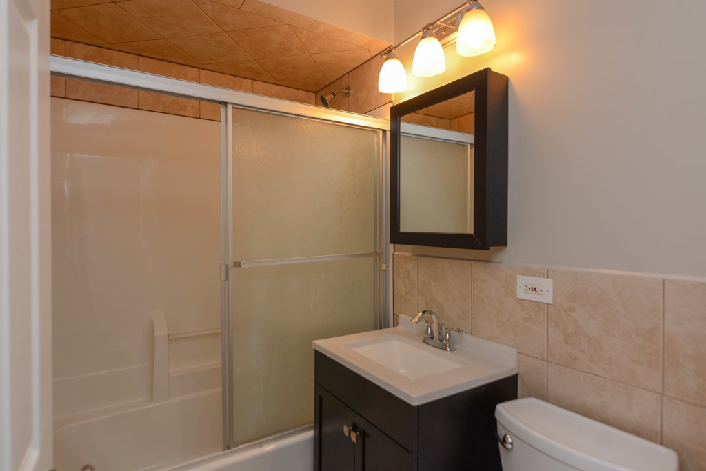5208 N Sawyer Avenue 2 Property Photo 19
