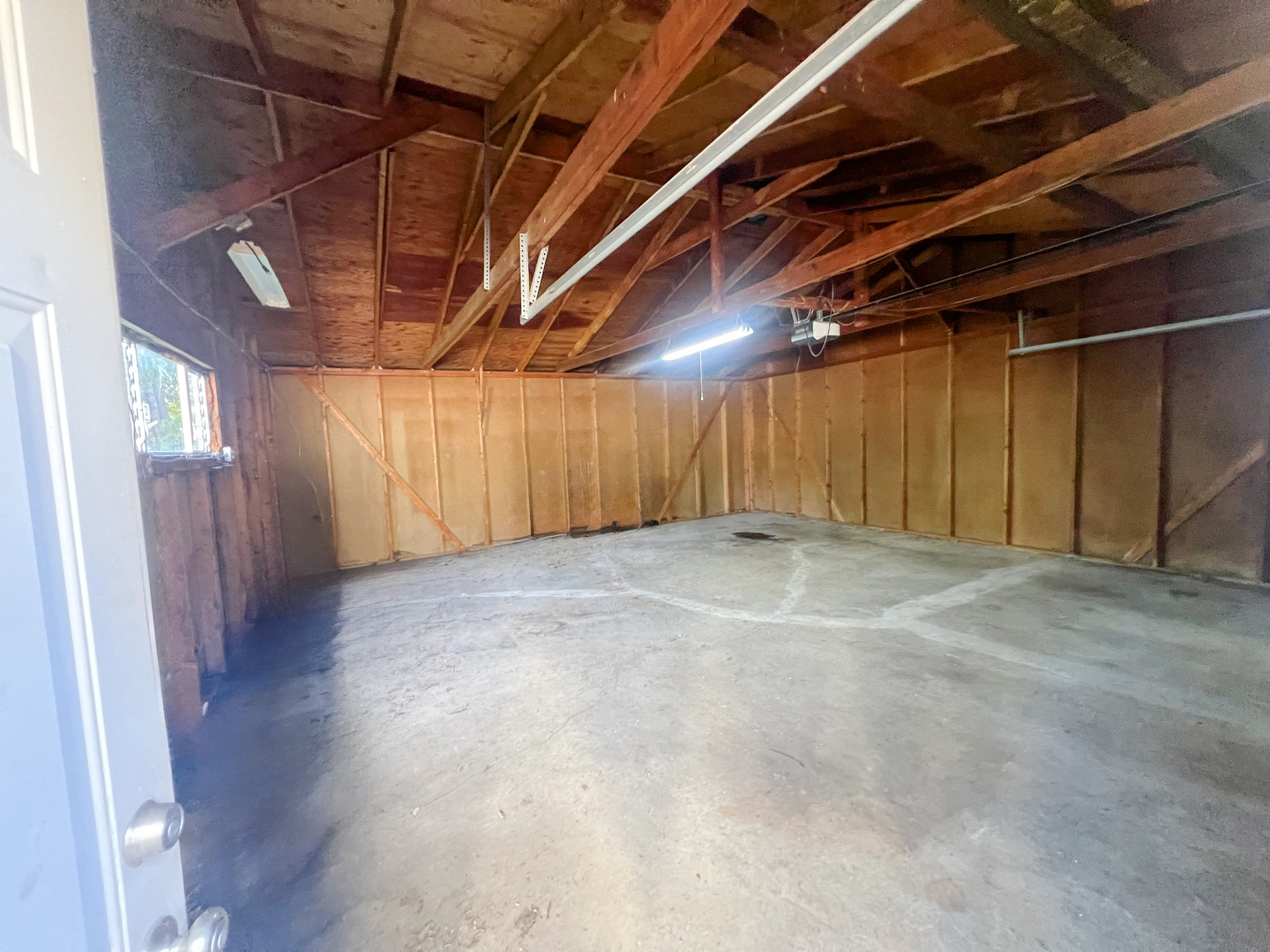 19613 Redwood Lane Property Photo 7