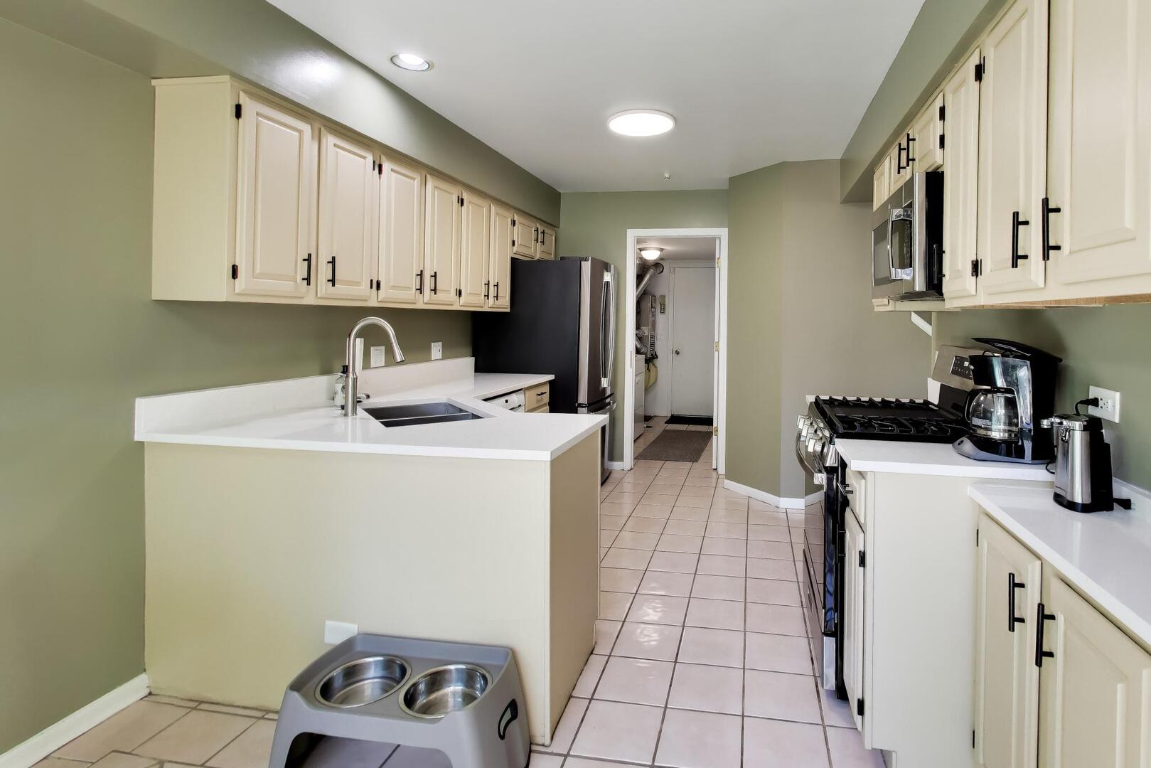2331 Sedgfield Court Property Photo 12