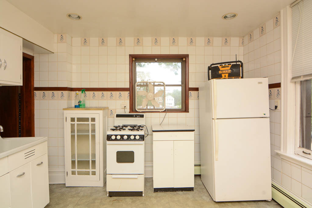 2825 W Shakespeare Avenue 2 Property Photo 2