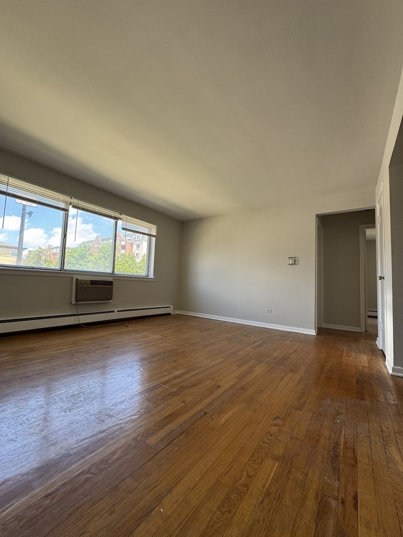 4752 N Olcott Avenue 1a Property Photo 2