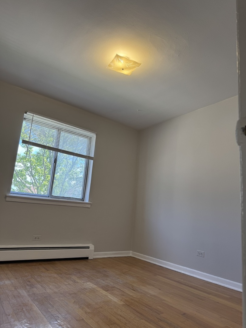 4752 N Olcott Avenue 1a Property Photo 6