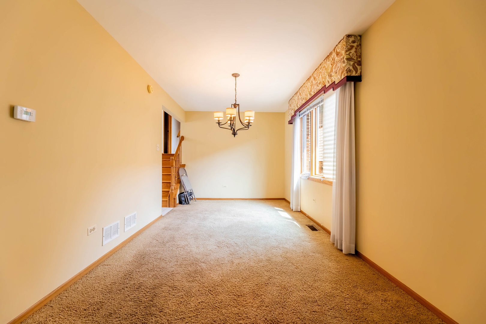 5911 S Natchez Avenue Property Photo 4