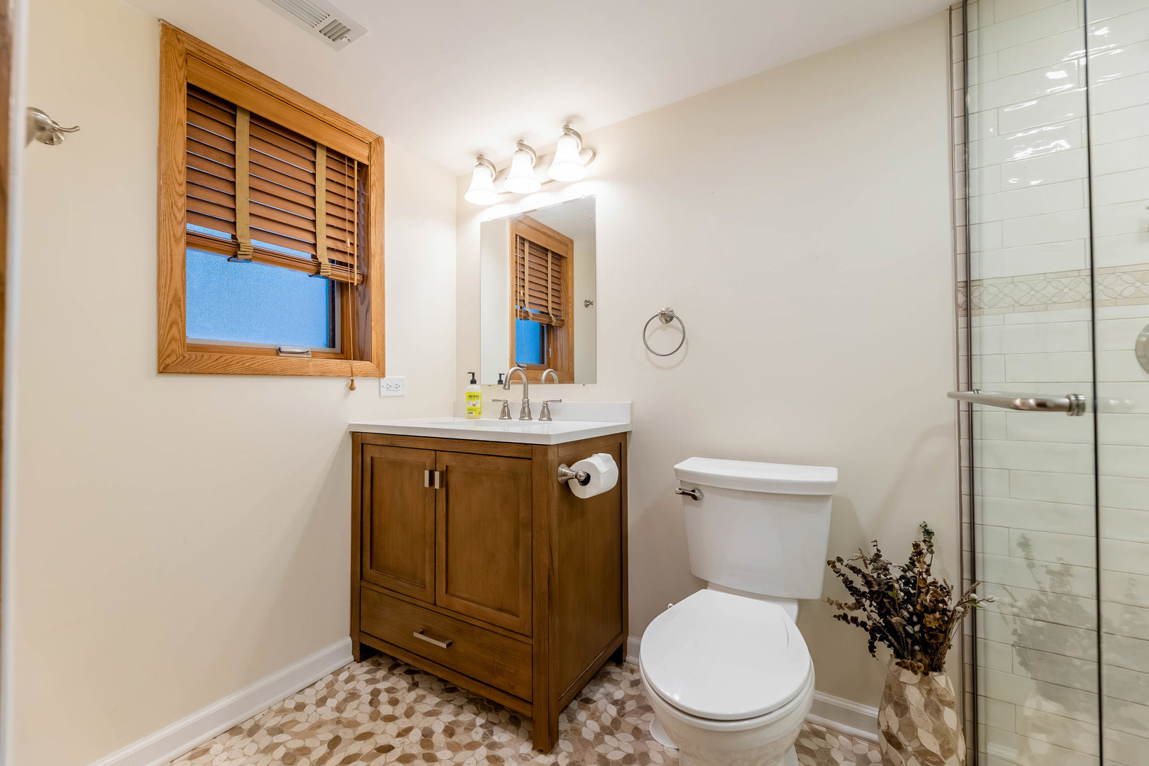 5911 S Natchez Avenue Property Photo 15