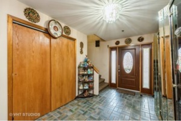 100 Prince Court Property Photo 4