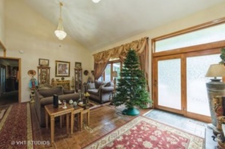 100 Prince Court Property Photo 7