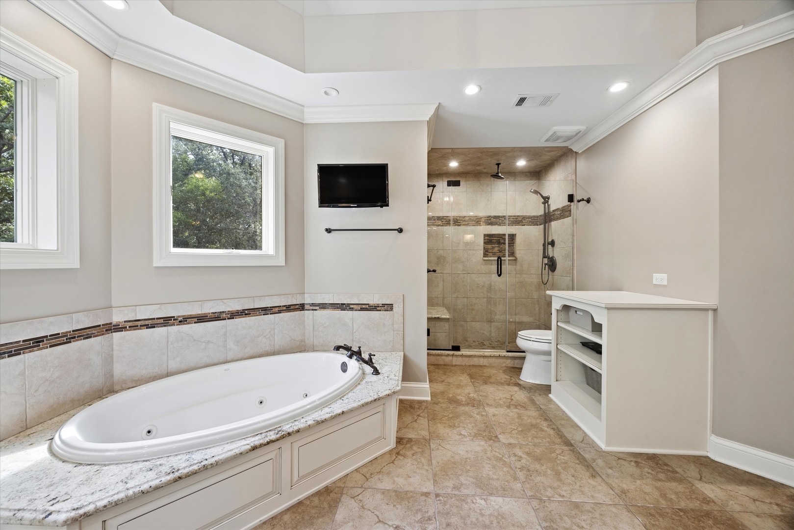 2460 Saint Andrews Drive Property Photo 23