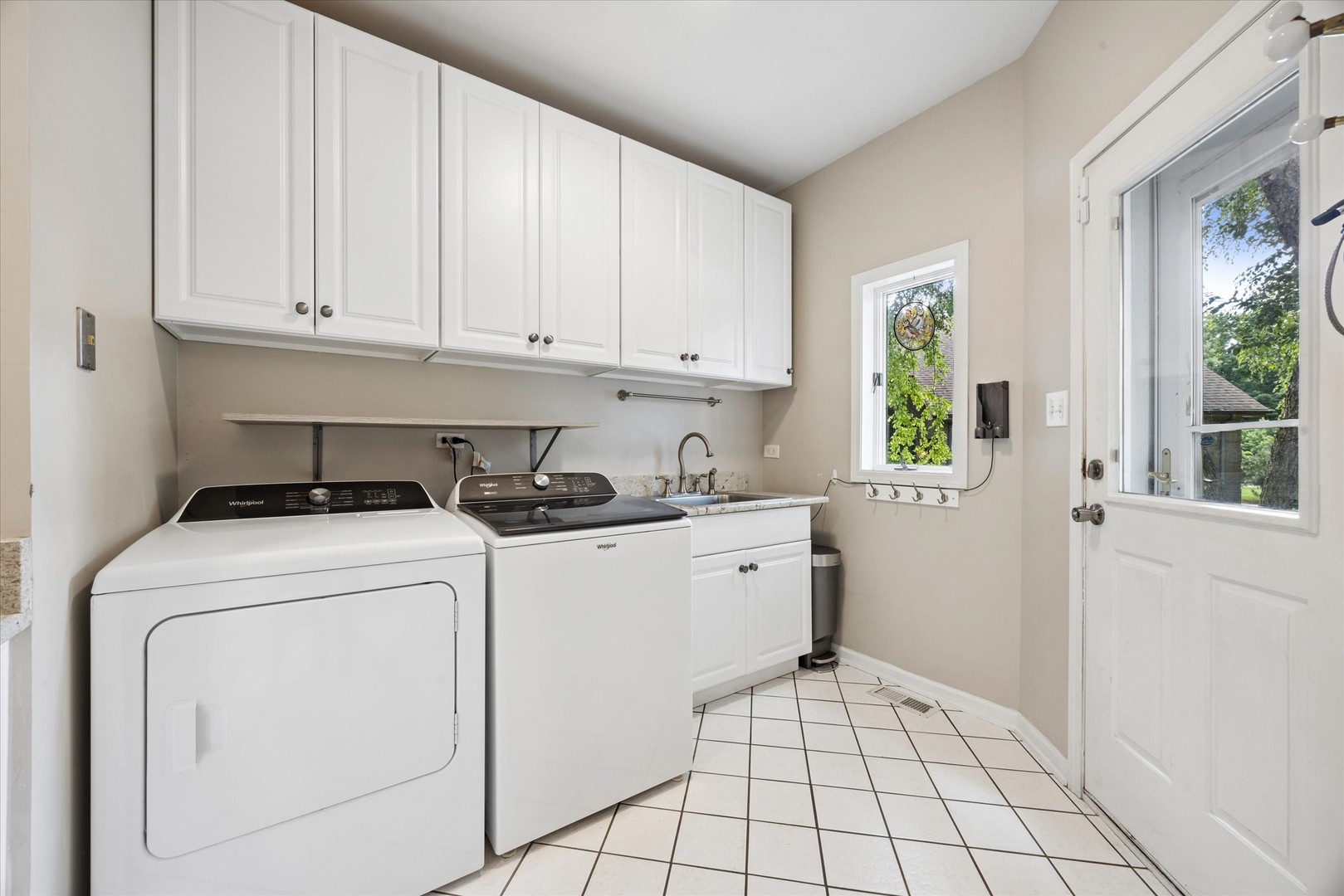 2460 Saint Andrews Drive Property Photo 34