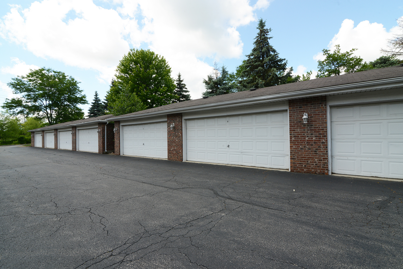881 N Swift Road 105 Property Photo 10